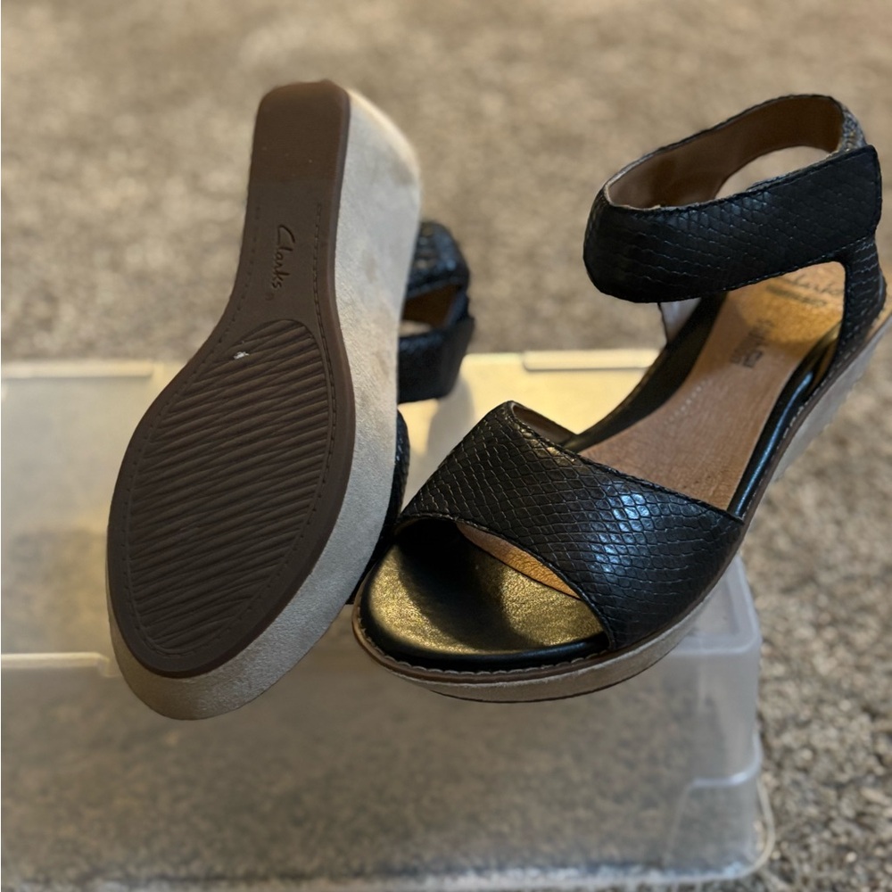 Clarks Women's Black Sandals